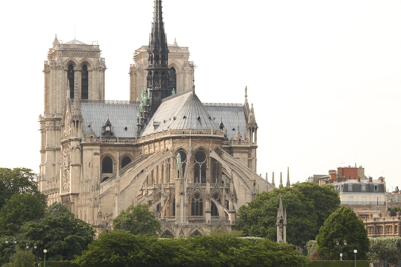 paris notre dame church free photo