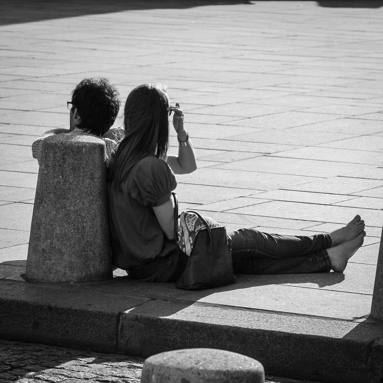 paris couple street free photo