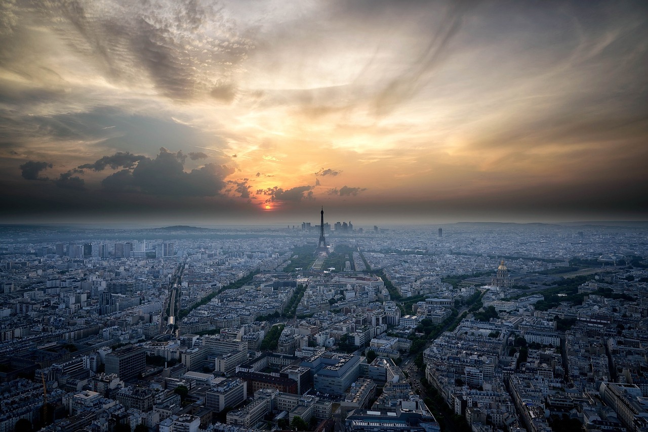 paris france skyline free photo