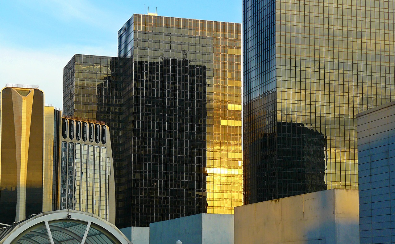 paris la defense architecture free photo