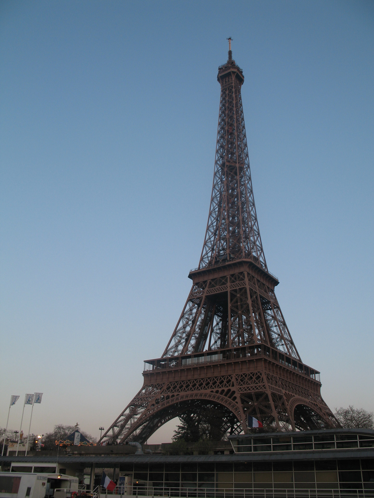 paris eiffel tower free photo