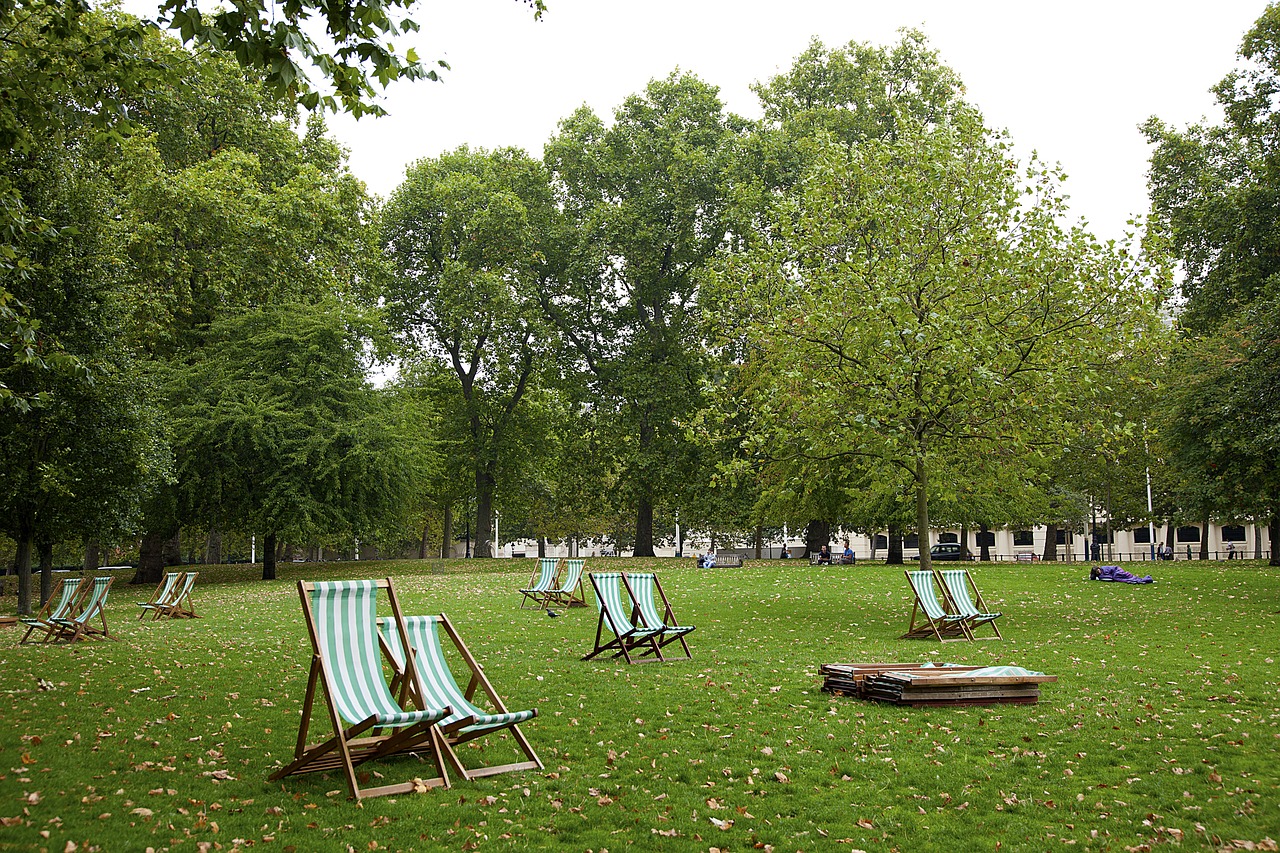 park deck chairs relaxation free photo