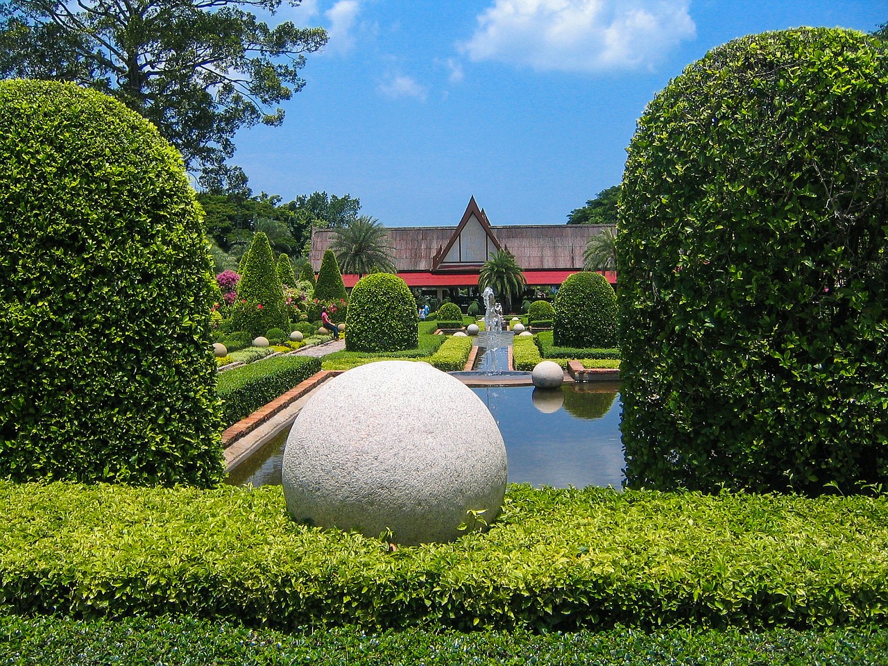 park stone ball fountain free photo