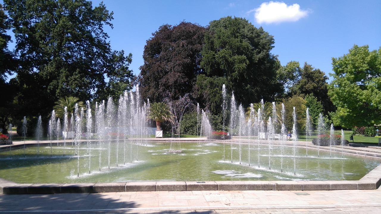 park fountain water free photo