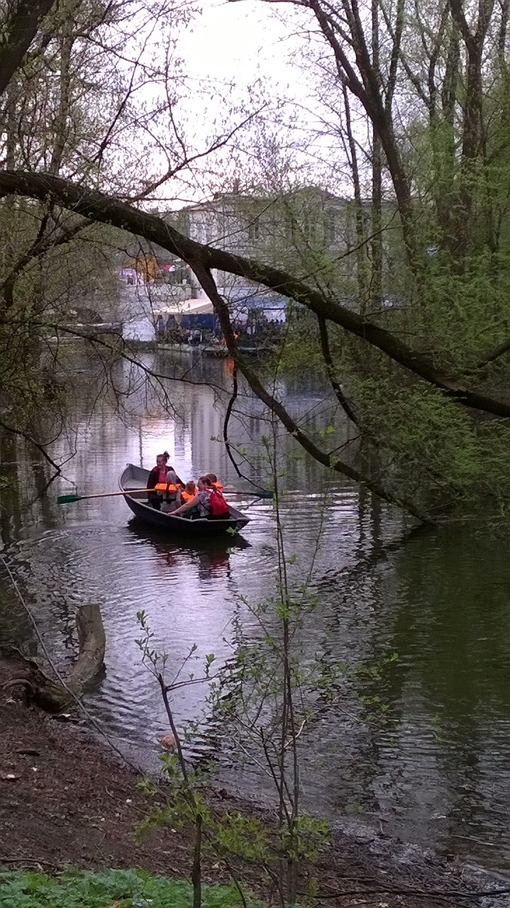 park boat people free photo