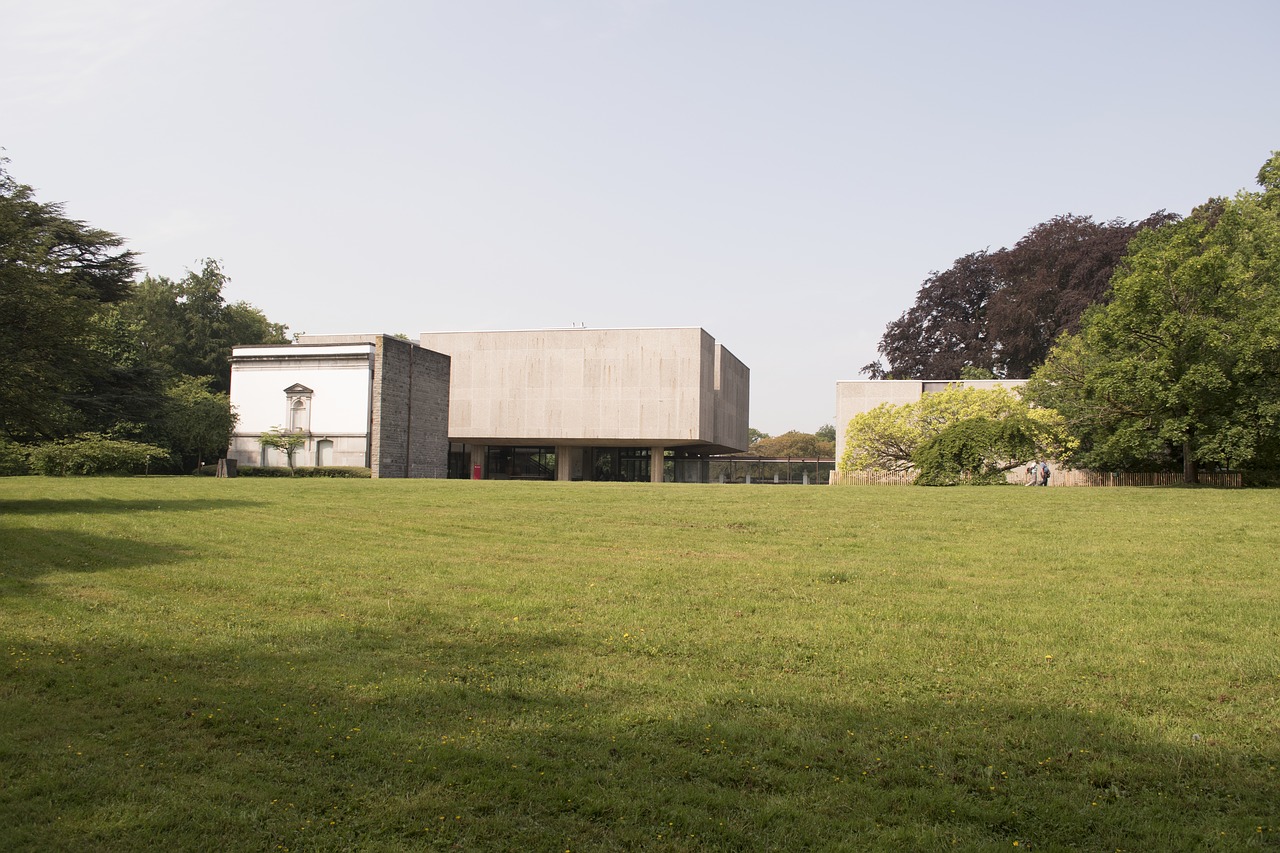 park  architecture  modern free photo