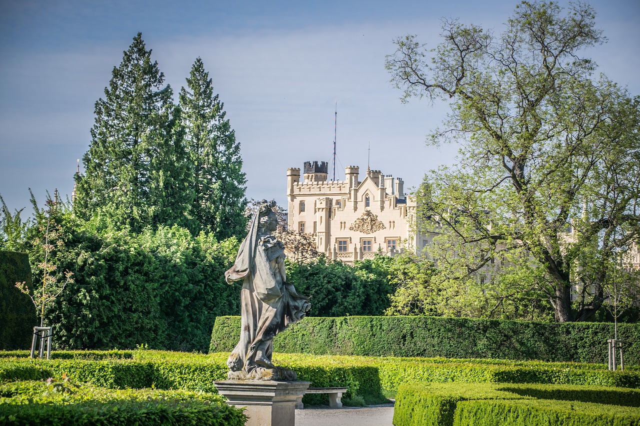 park  castle  architecture free photo