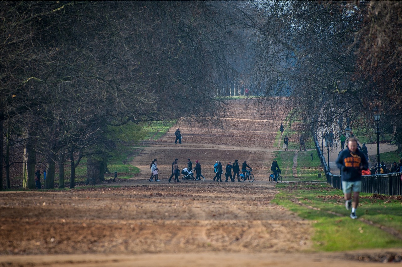 park people runner free photo