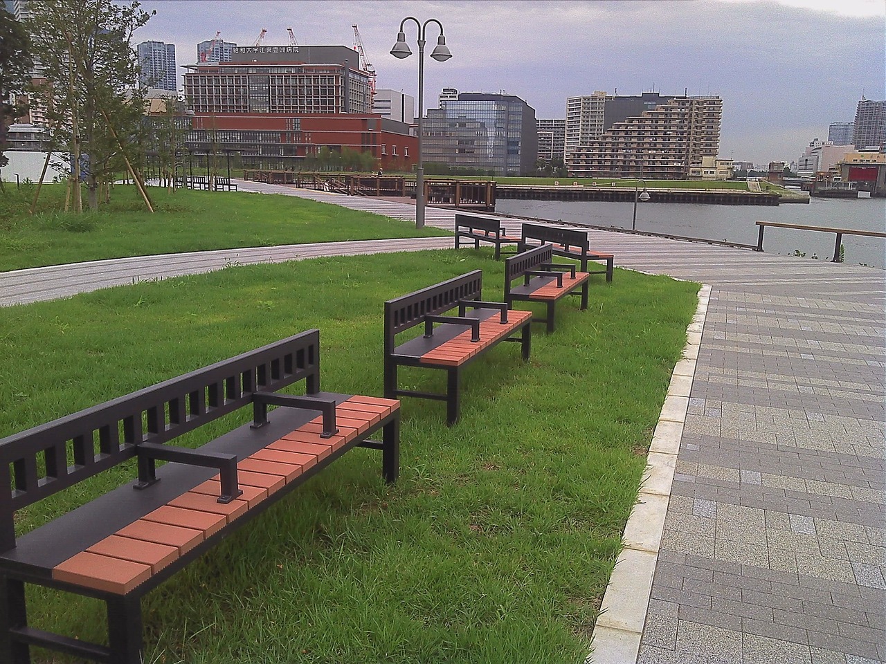 park bench lonely free photo