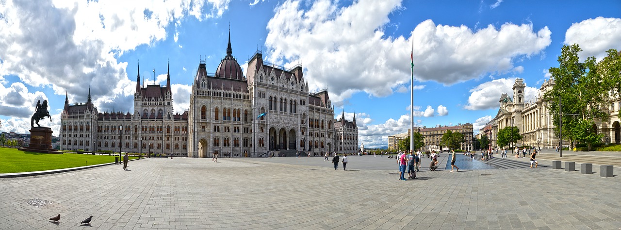 parliament  hungary  place free photo