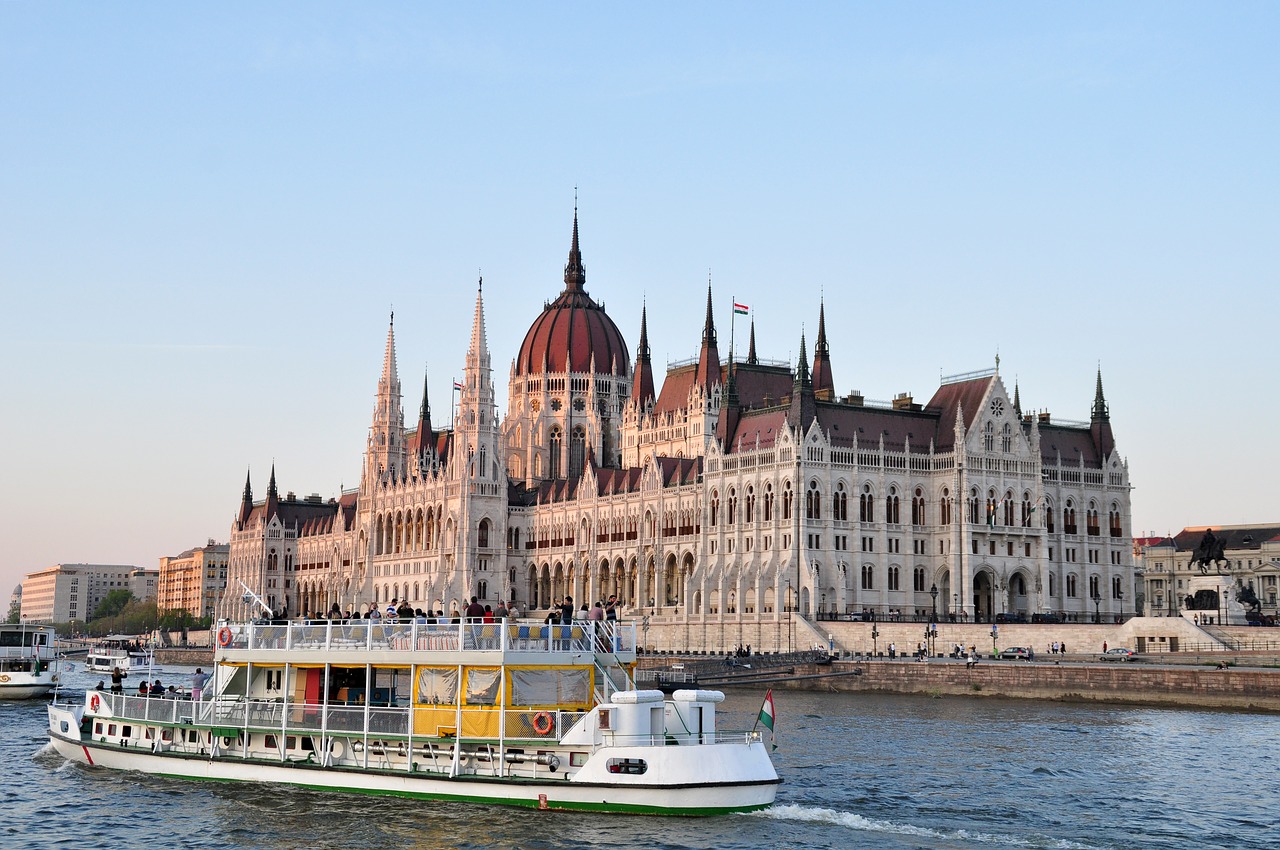 parliament  hungarian  budapest free photo