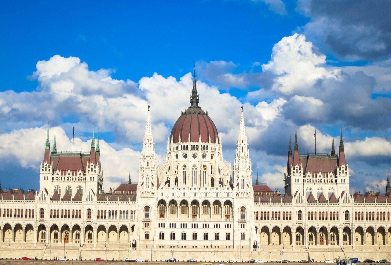 parliament budapest architecture free photo