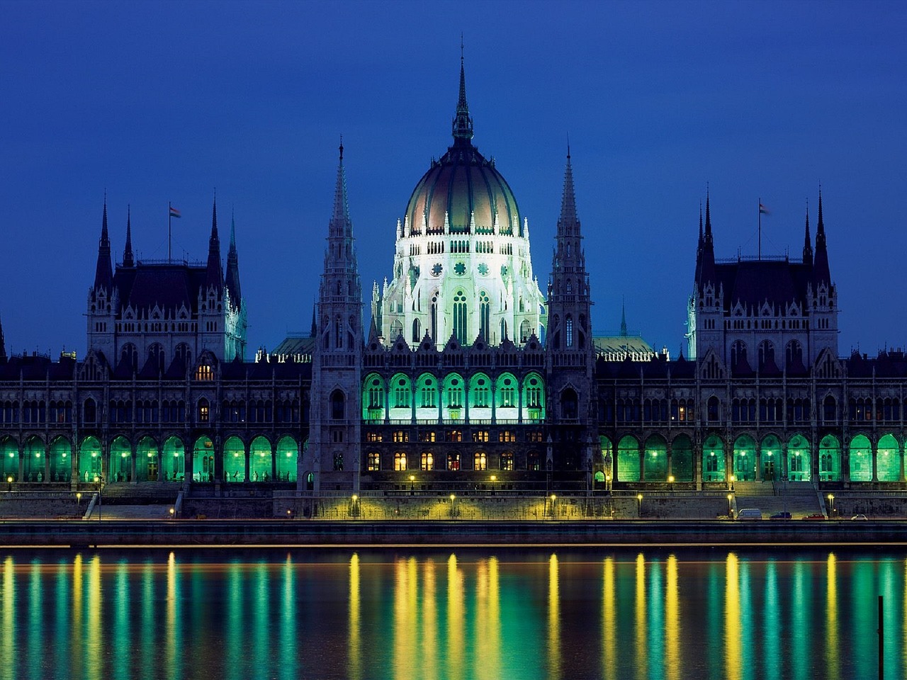 parliament building night free photo