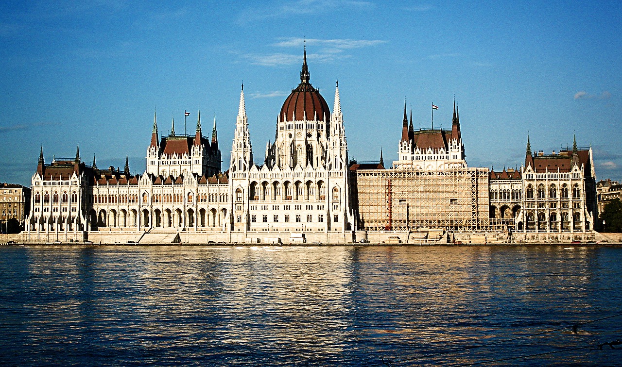 parliament building budapest travel free photo