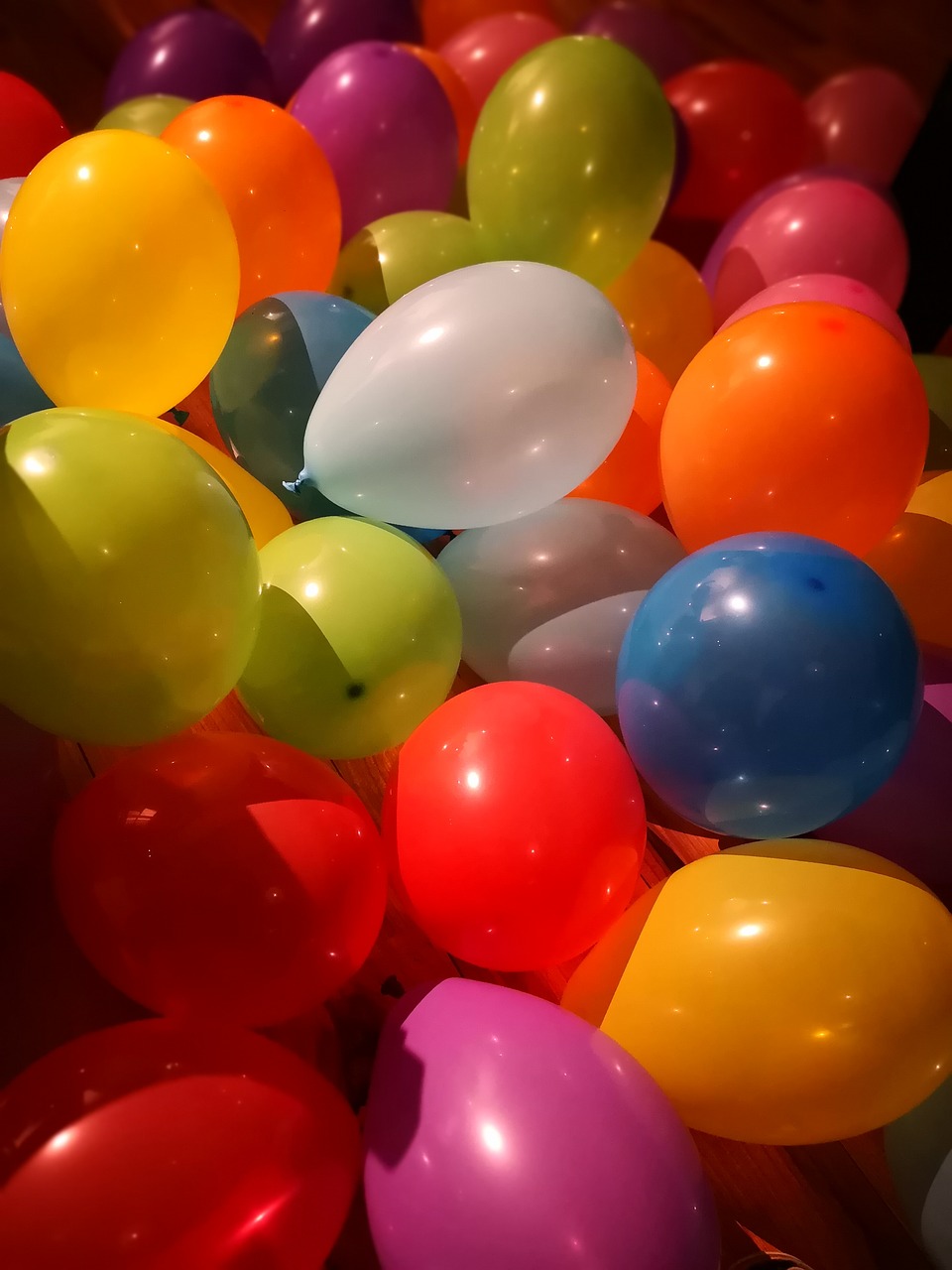 party  balloons  year free photo