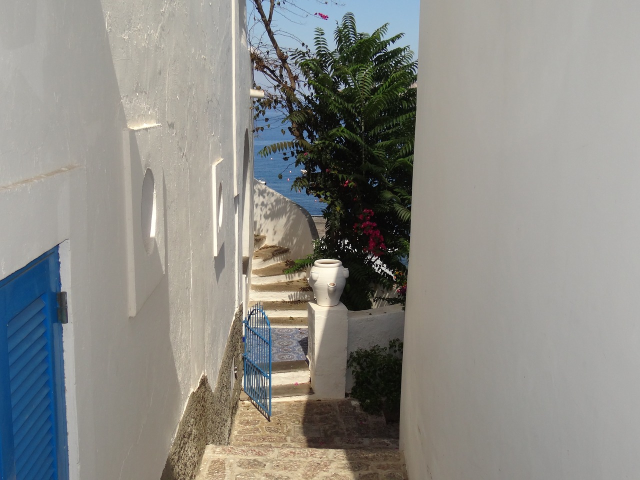 passage stairs sea free photo