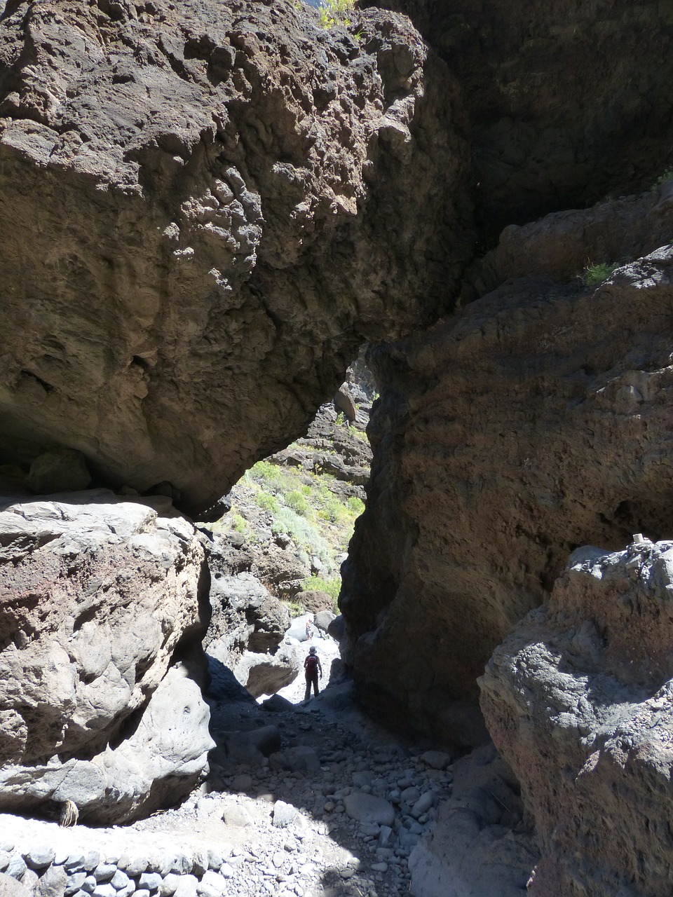 passage rock gate masca ravine free photo