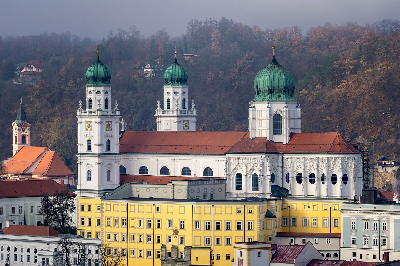 passau  dom  st stephan's cathedral free photo