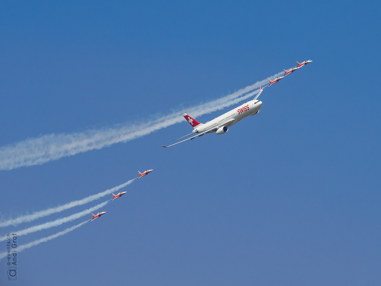 passenger aircraft fighter jet flugshow free photo