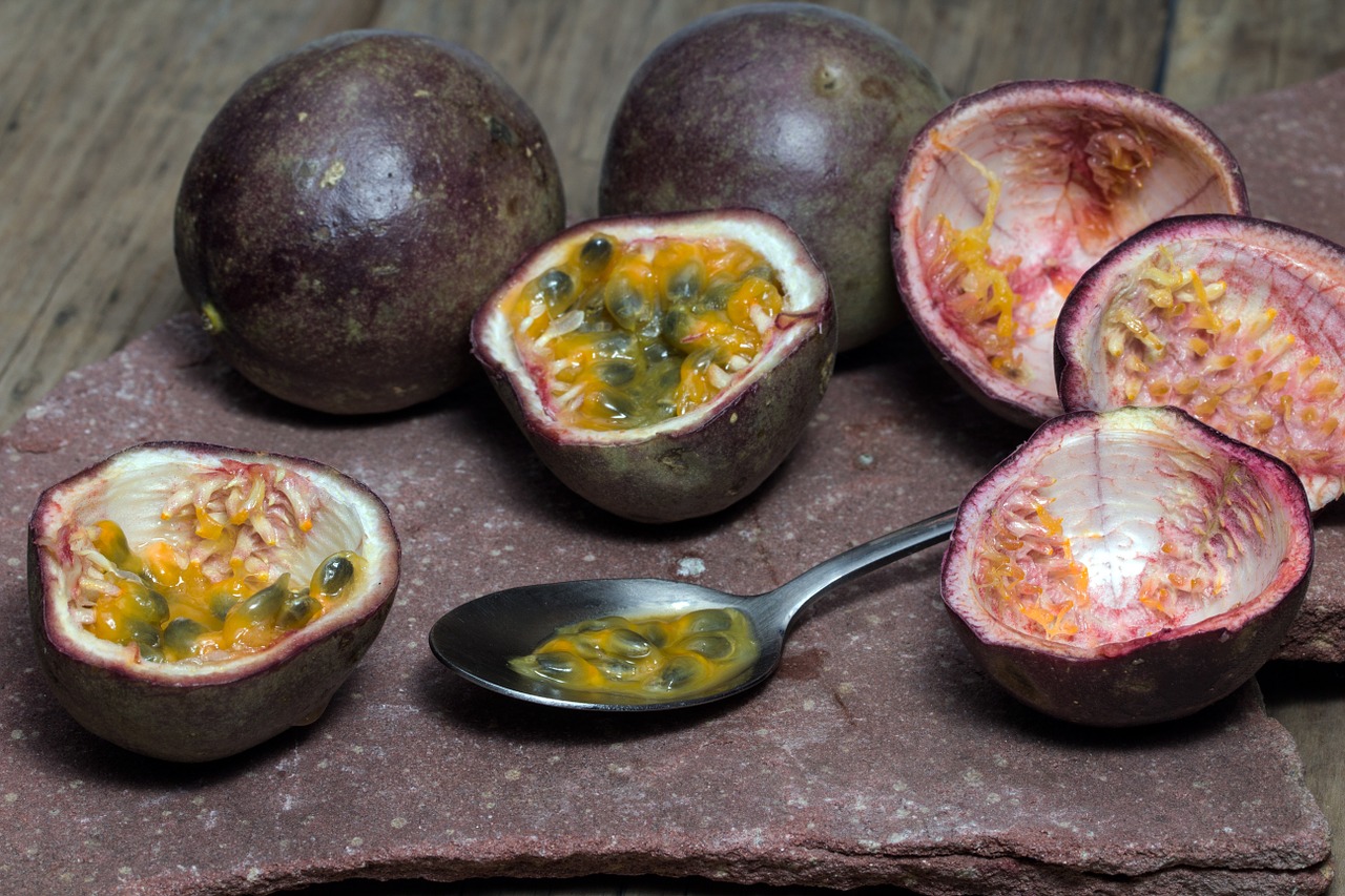 passion fruits passion fruit fruit free photo