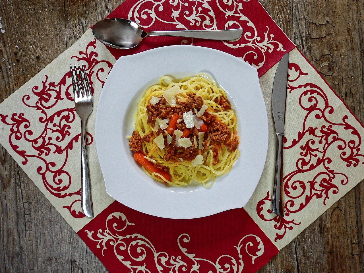 pasta noodles spagetti free photo