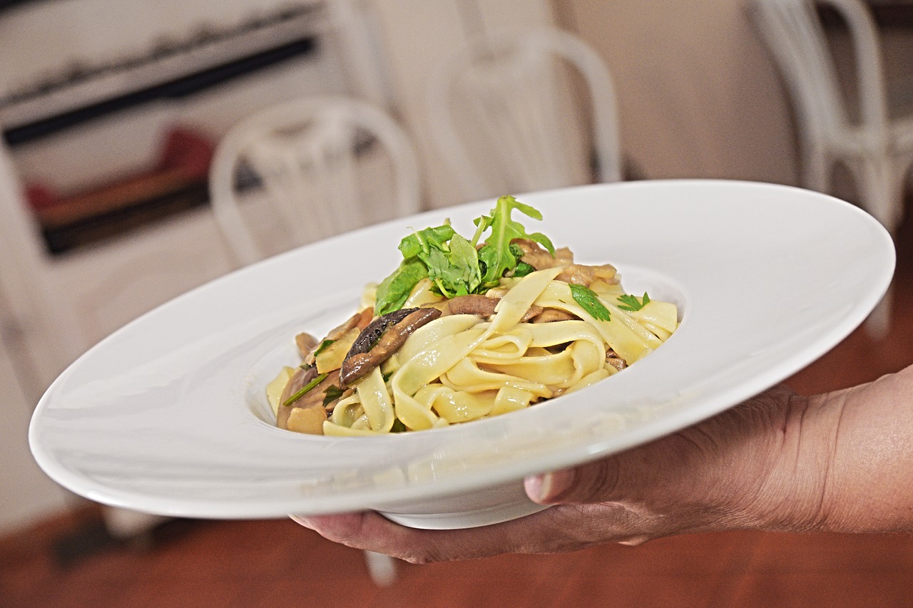 pasta italy restaurant free photo
