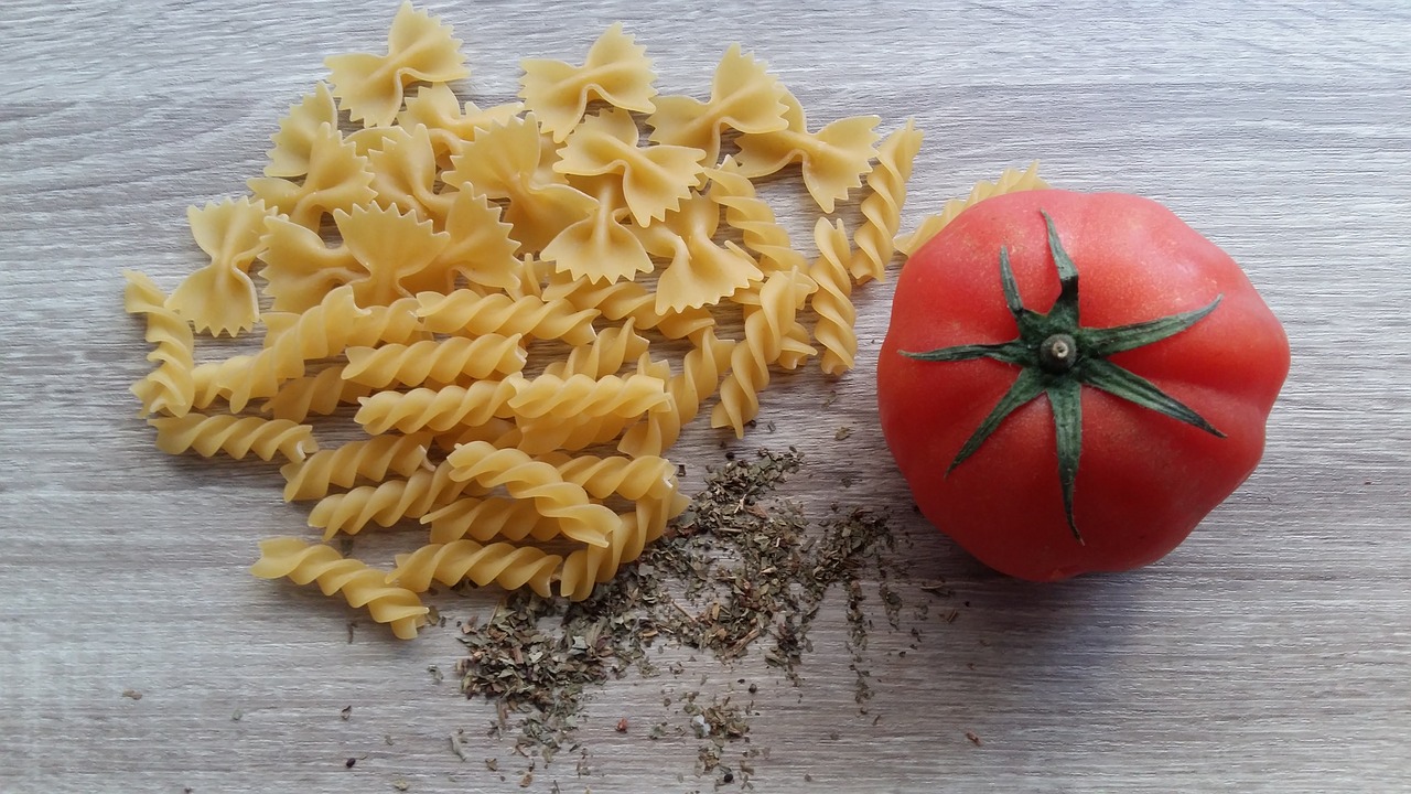 pasta  tomato  basil free photo