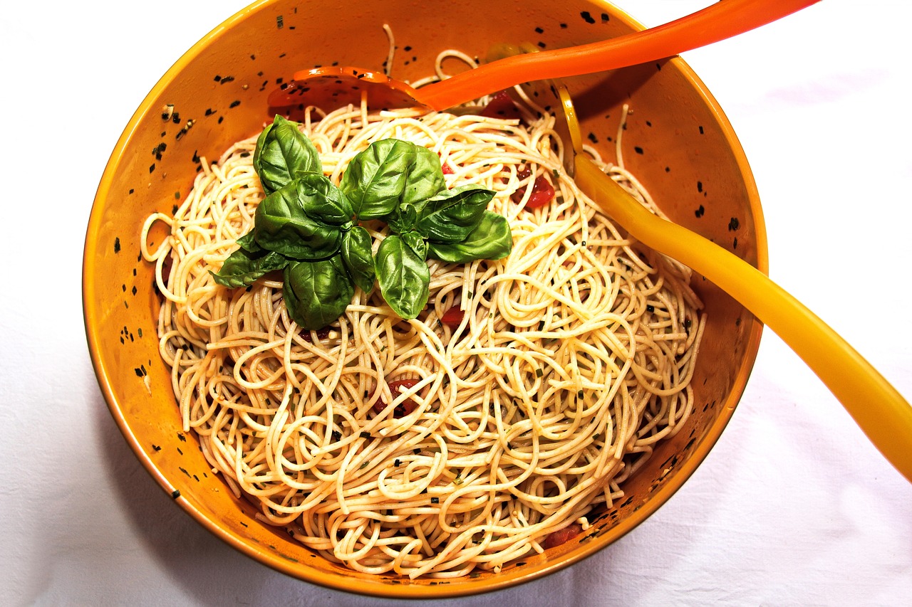 pasta  noodles  spaghetti free photo