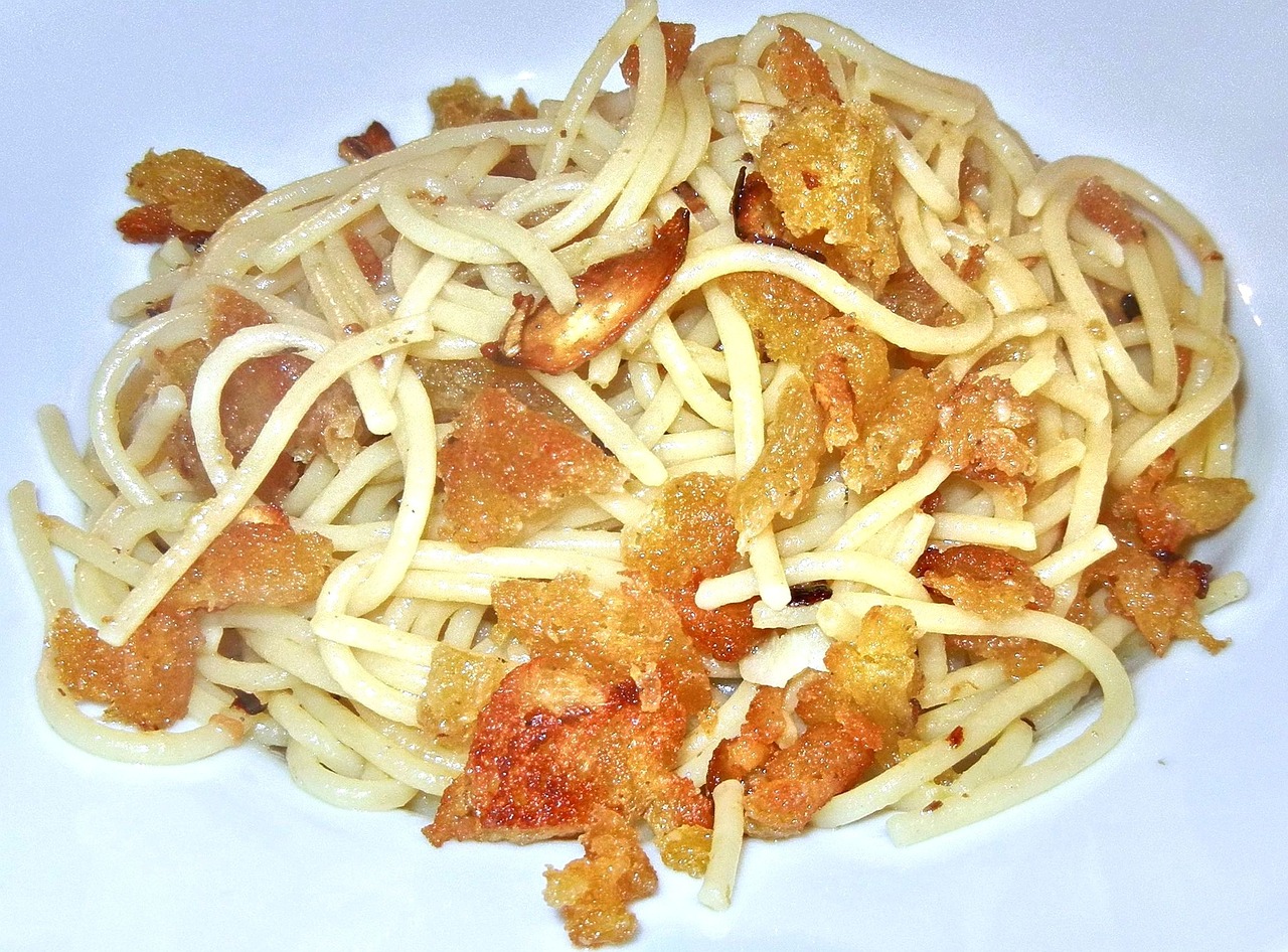 pasta fried bread garlic free photo