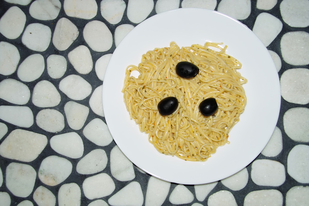 pasta olives plate free photo