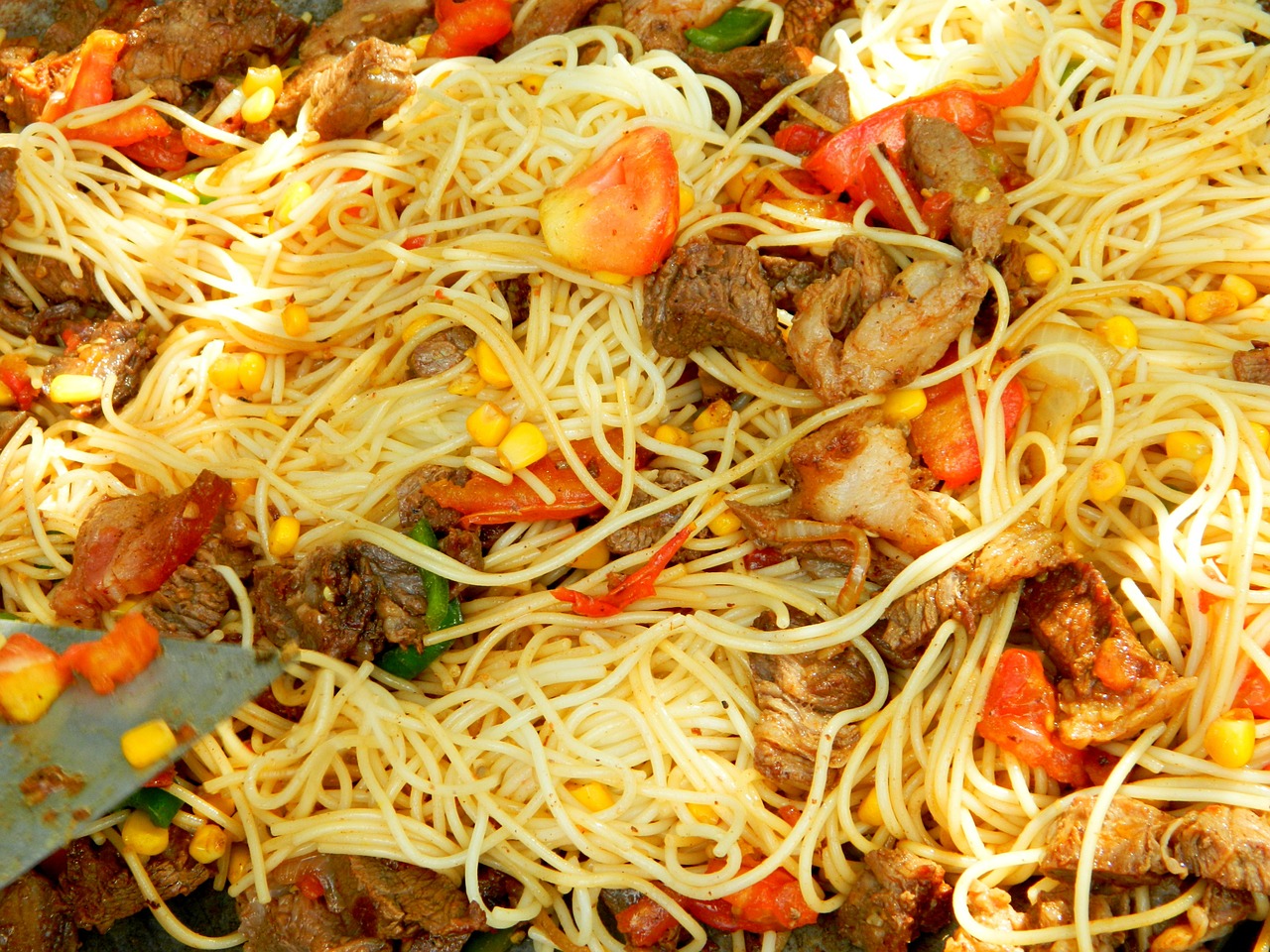 pasta on the plate spaghetti food free photo