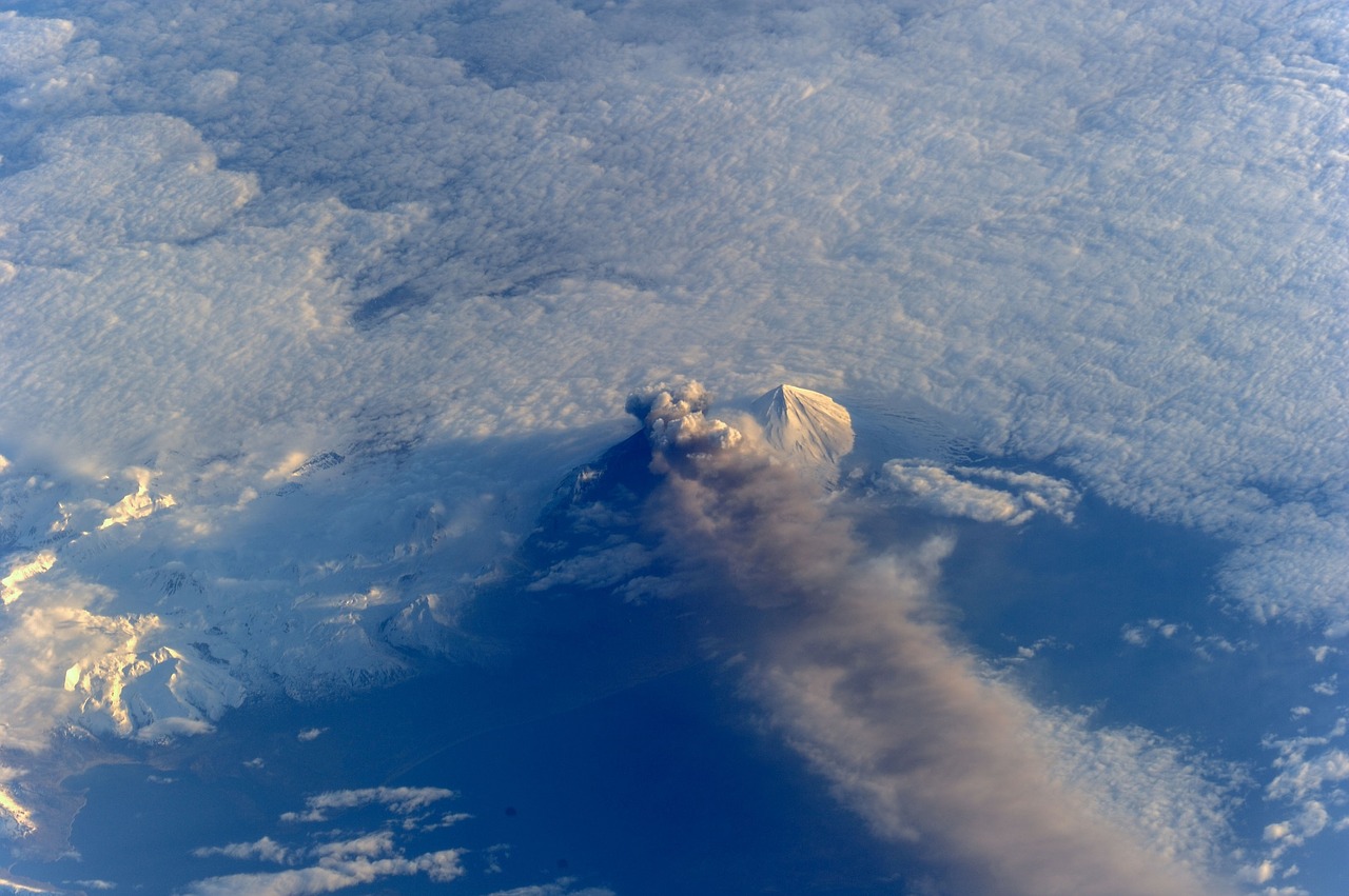 pavlof volcano eruption activity free photo