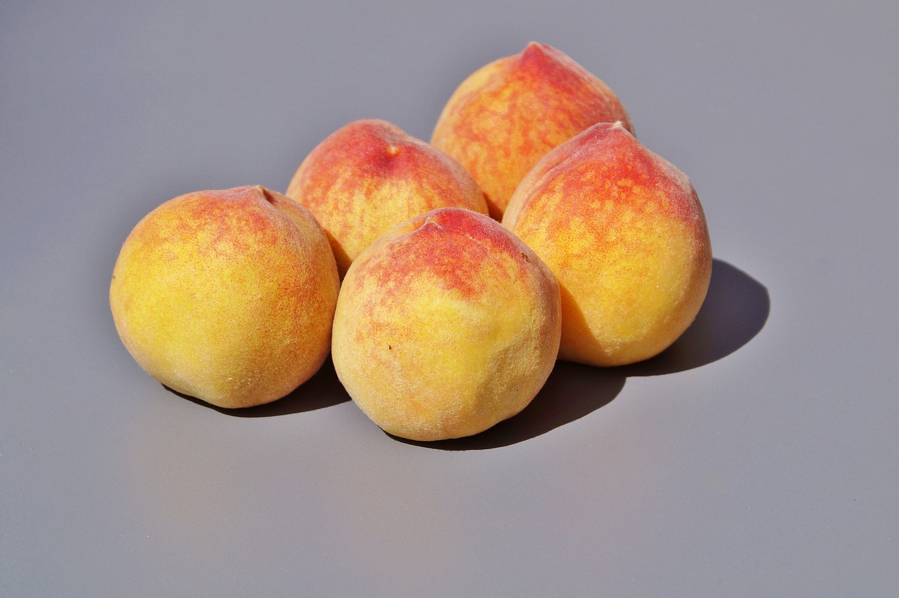 peach fruit pome fruit free photo