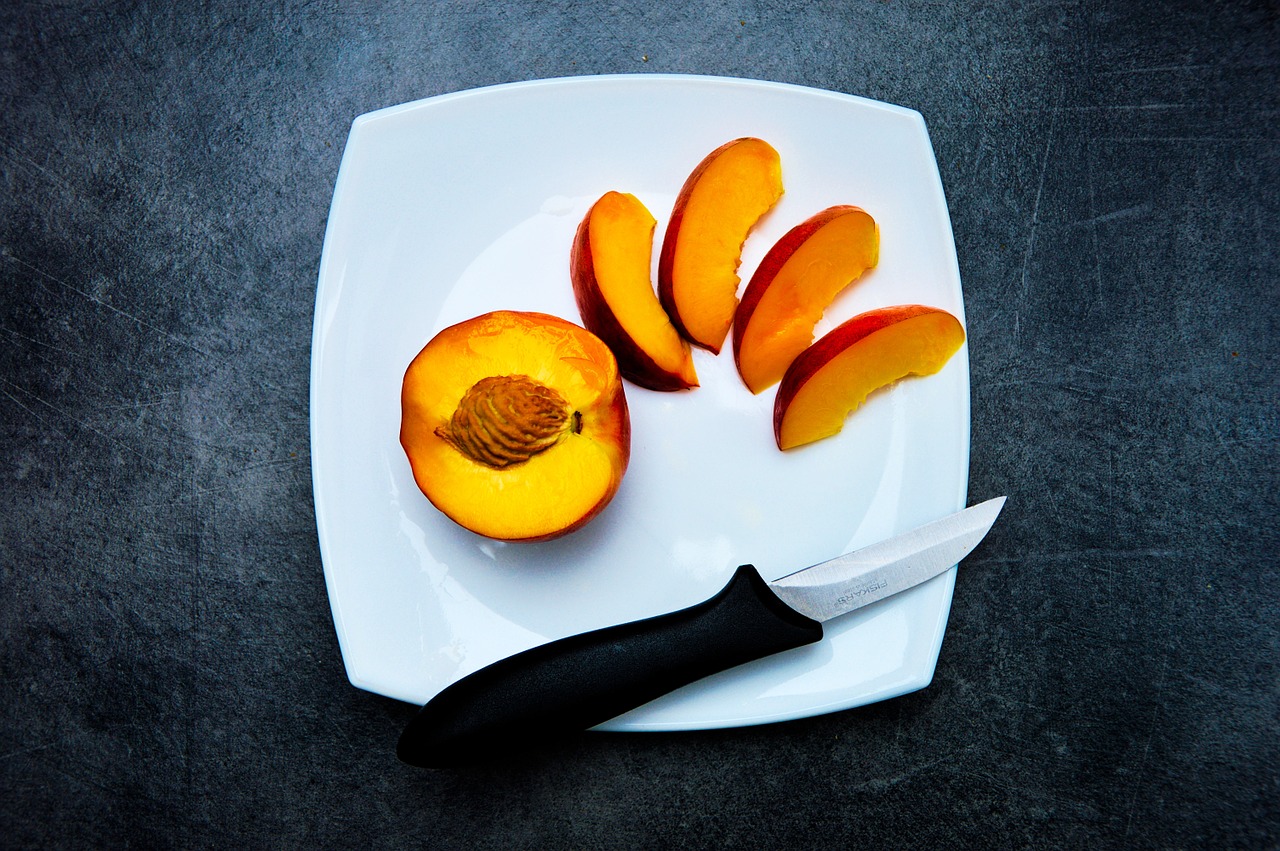 peach snack fruit free photo