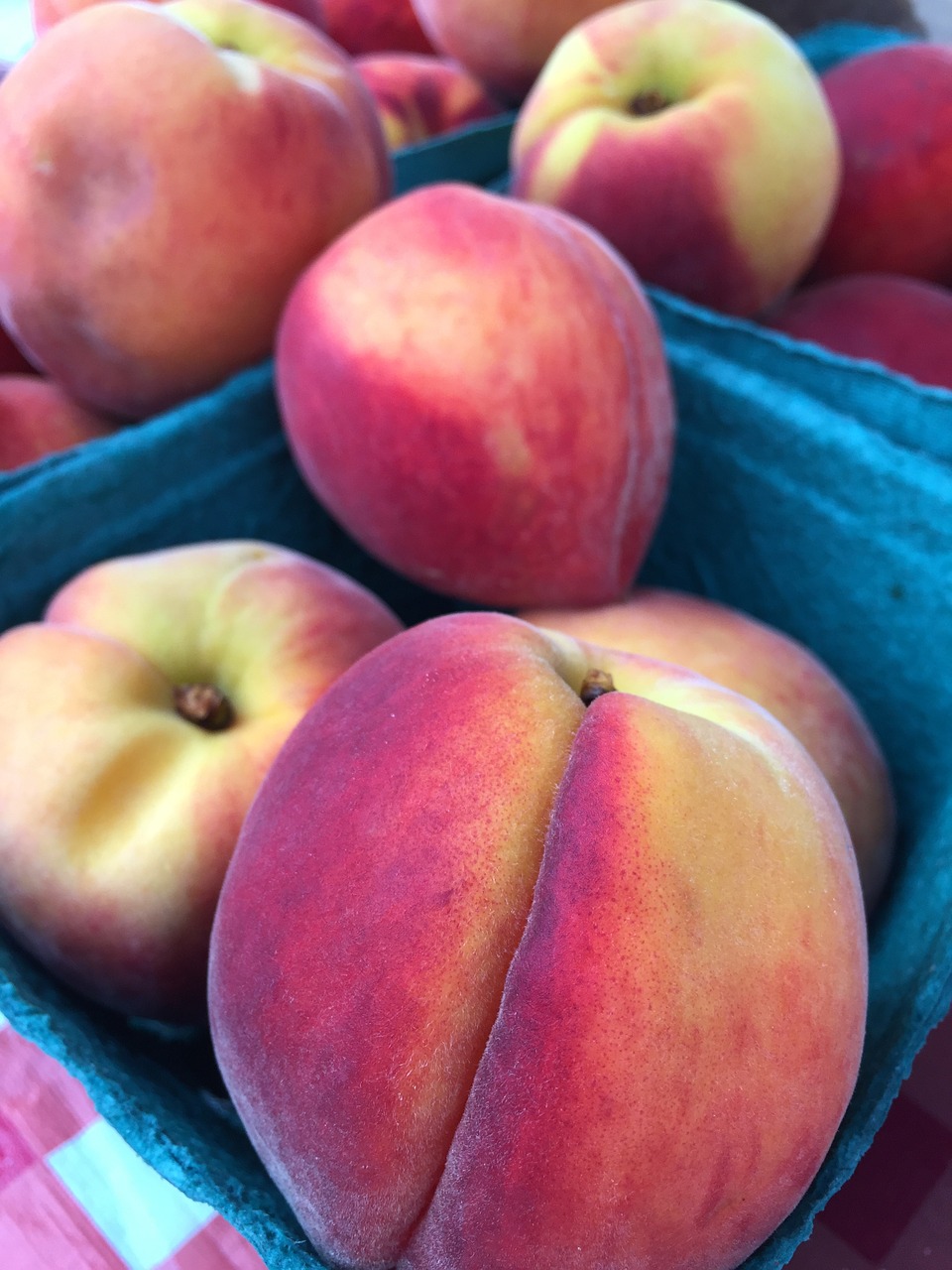 peaches farmers market ripe free photo