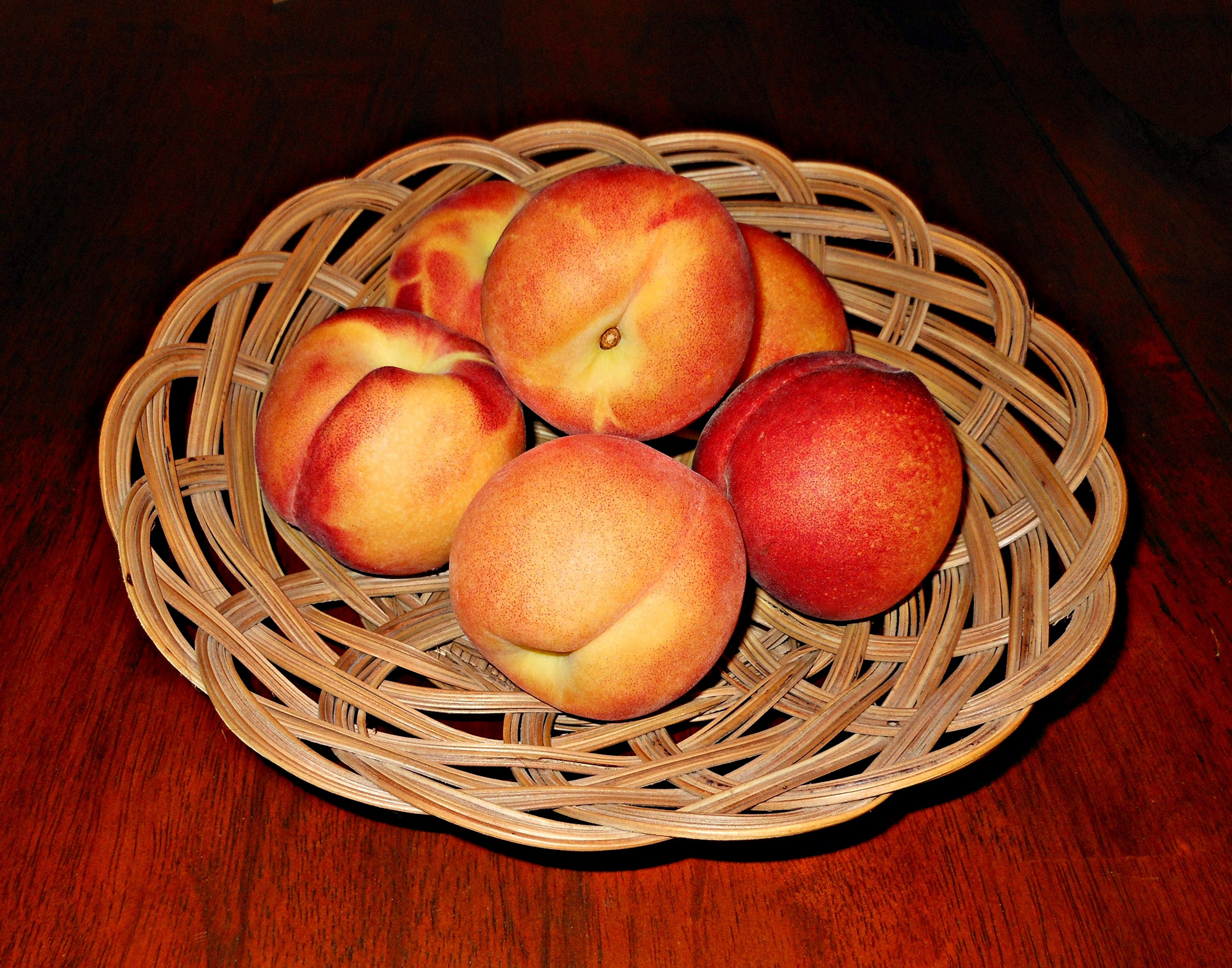 peaches peaches basket delicious peaches free photo