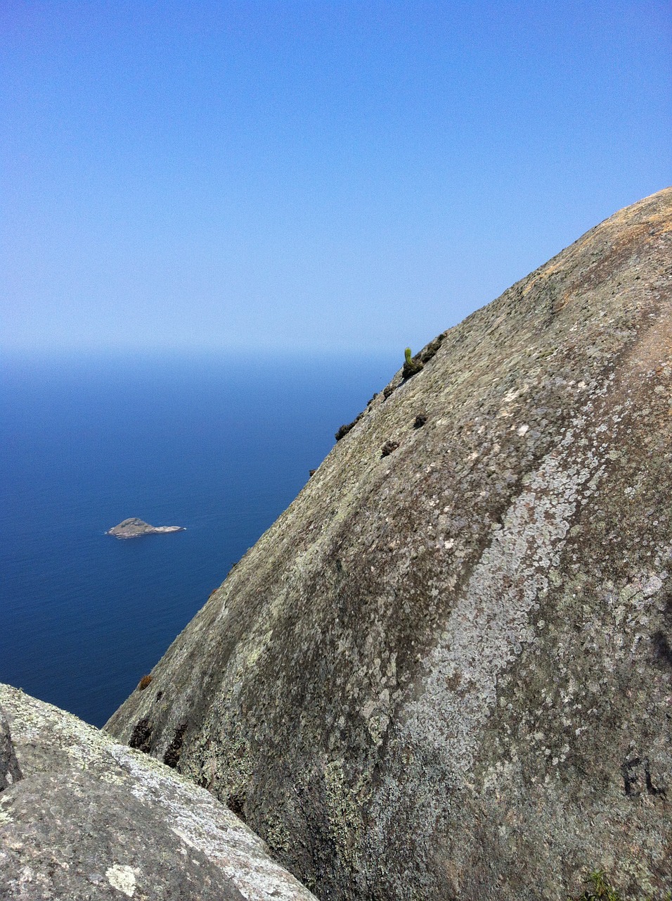 peak brazil ocean free photo