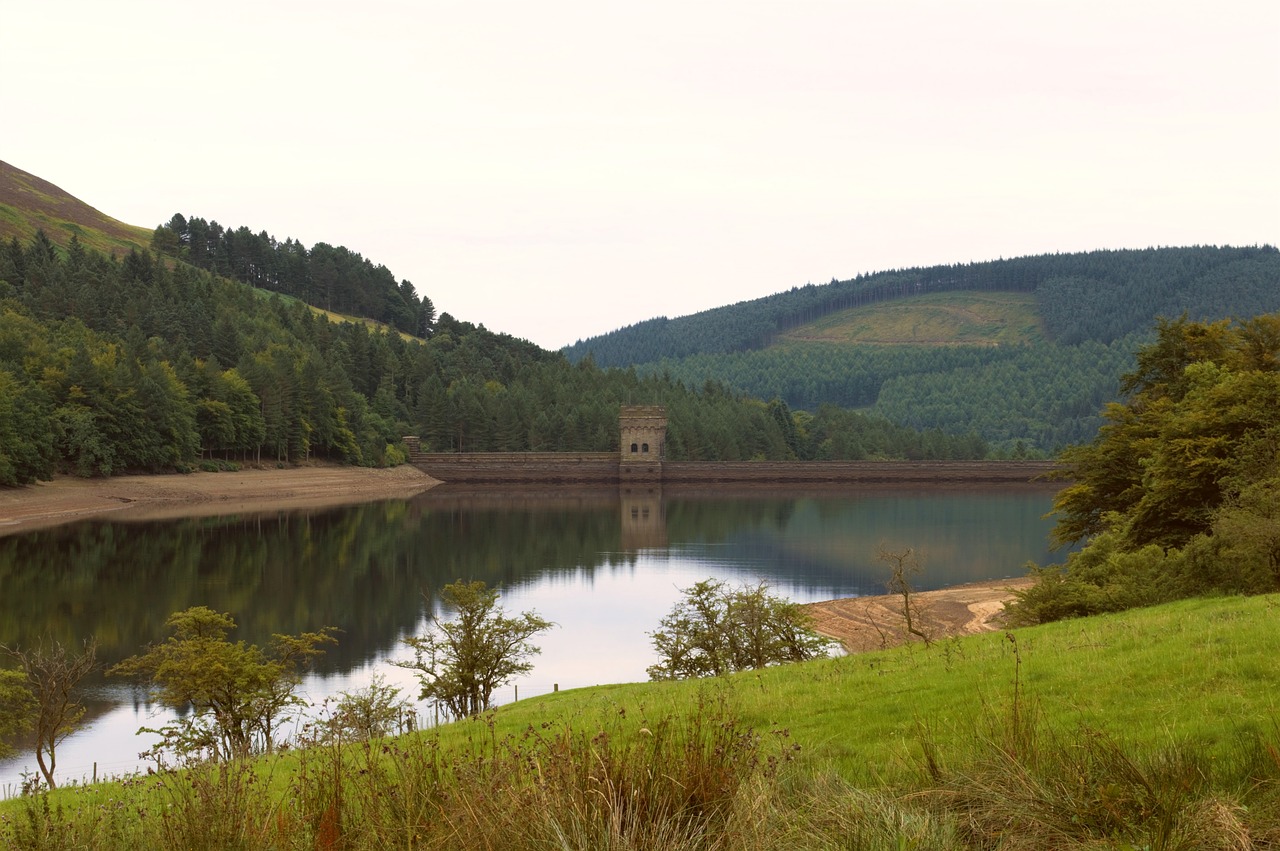peak district reservoir howden reservoir free photo