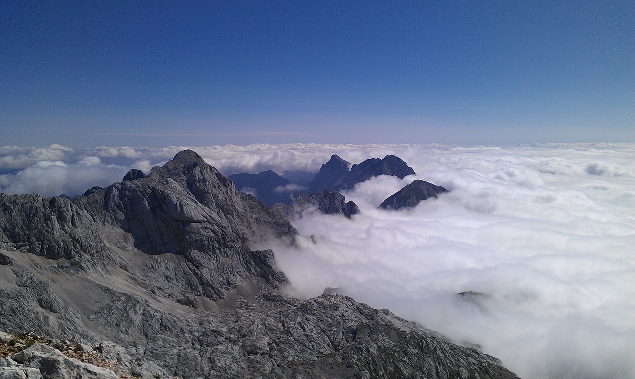 peaks mountains fog free photo