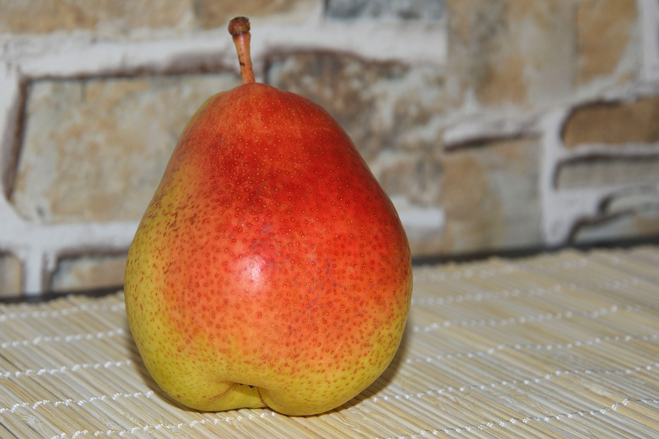 pear fruit delicious free photo