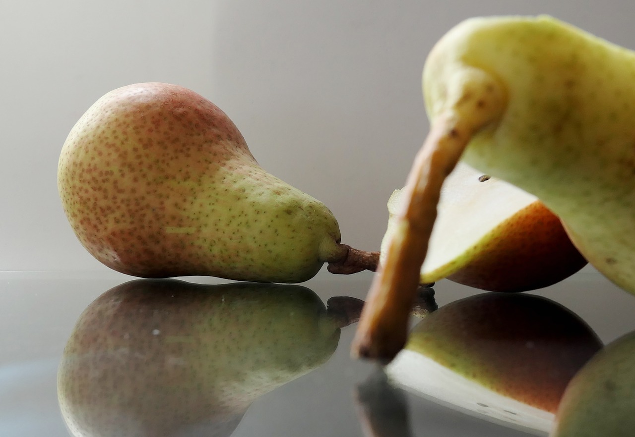 pear fruit bio free photo