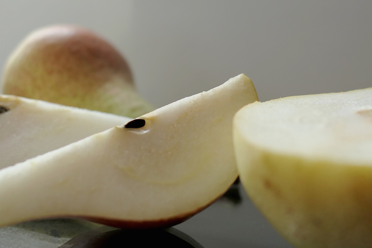 pear fruit bio free photo