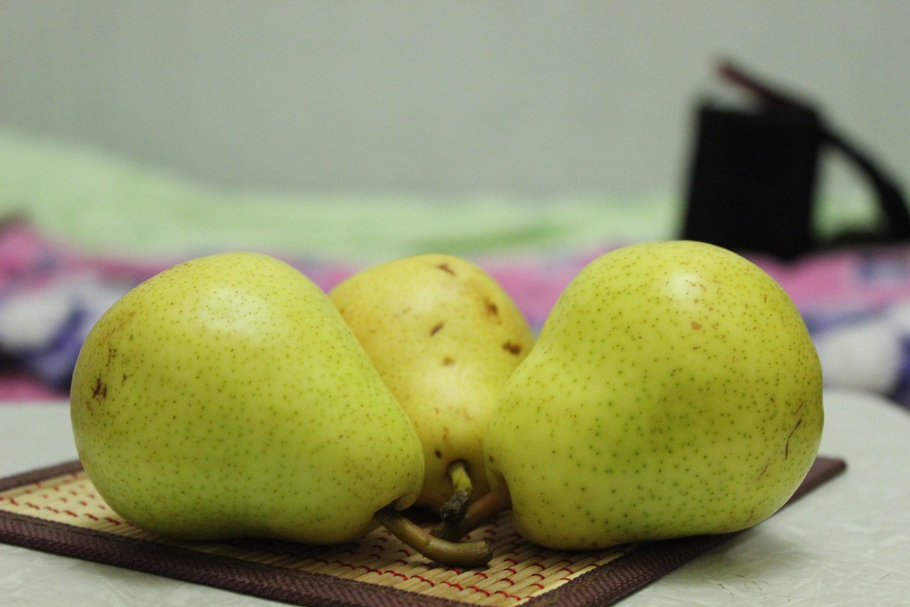 pear  pears  fruit free photo