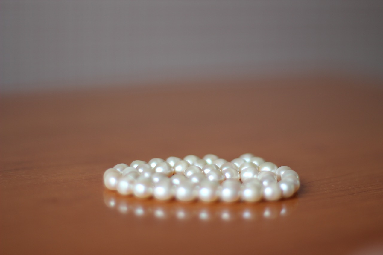 pearl ornament chaplet free photo