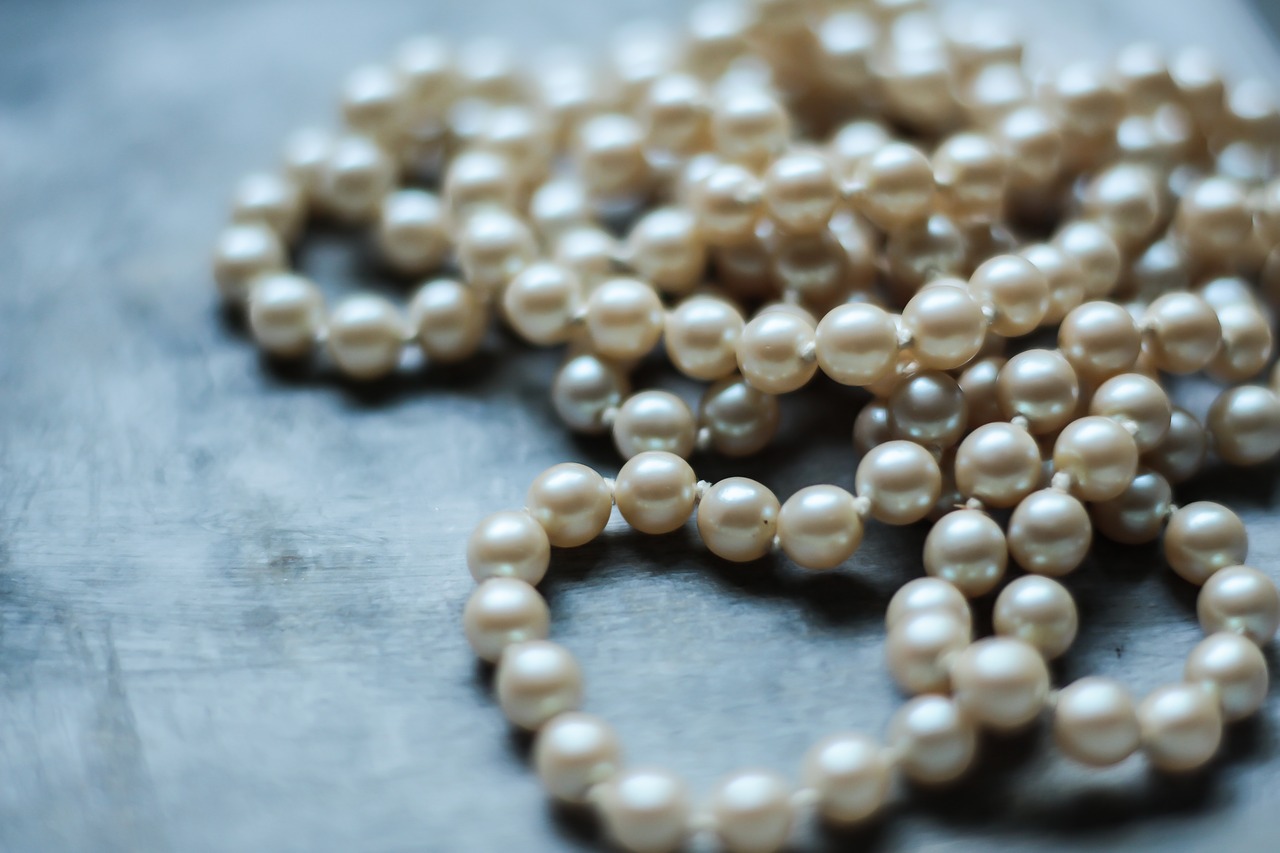 pearl chaplet beads free photo