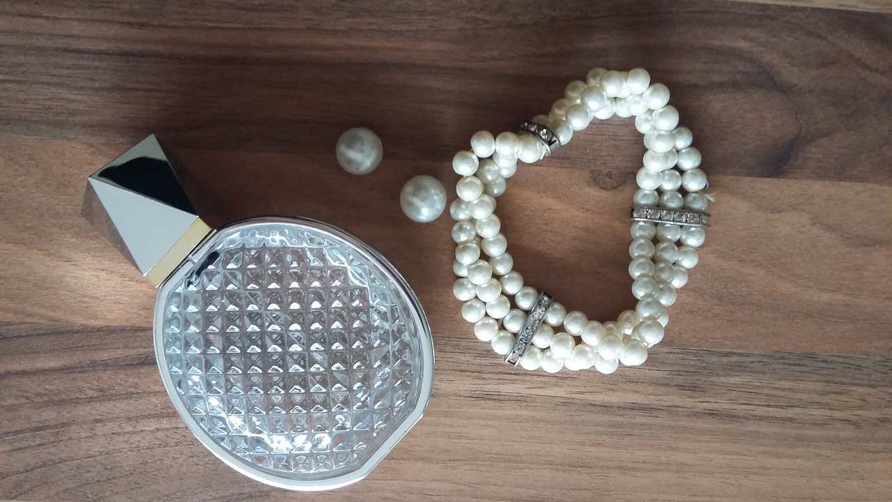 pearls bottle container free photo