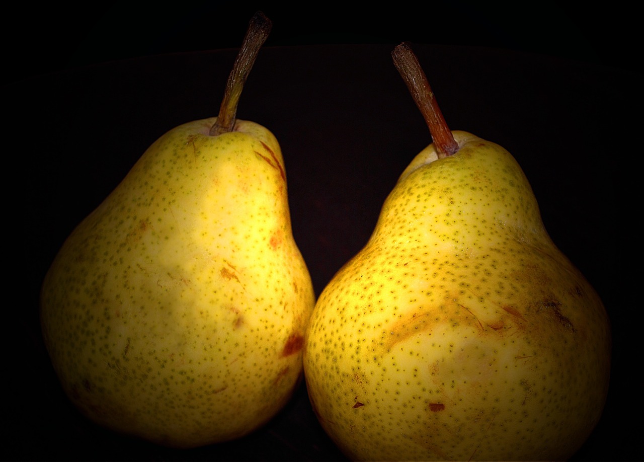 pears fruit sweet free photo