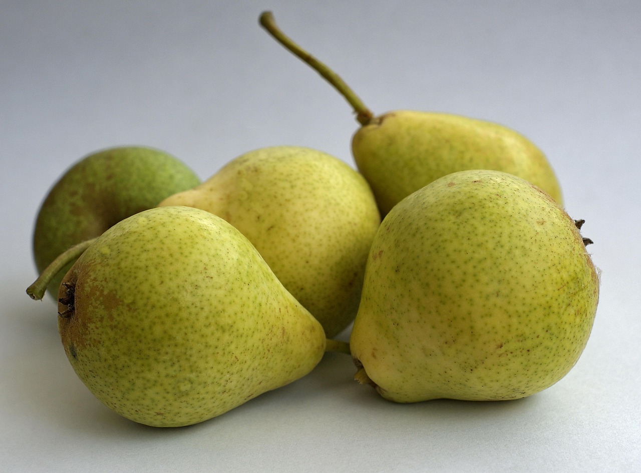 pears natural fruit free photo