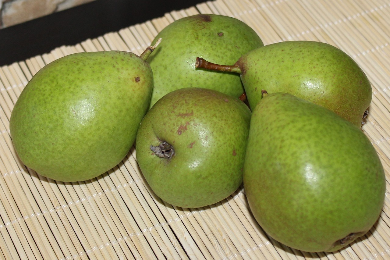 pears green fruit free photo