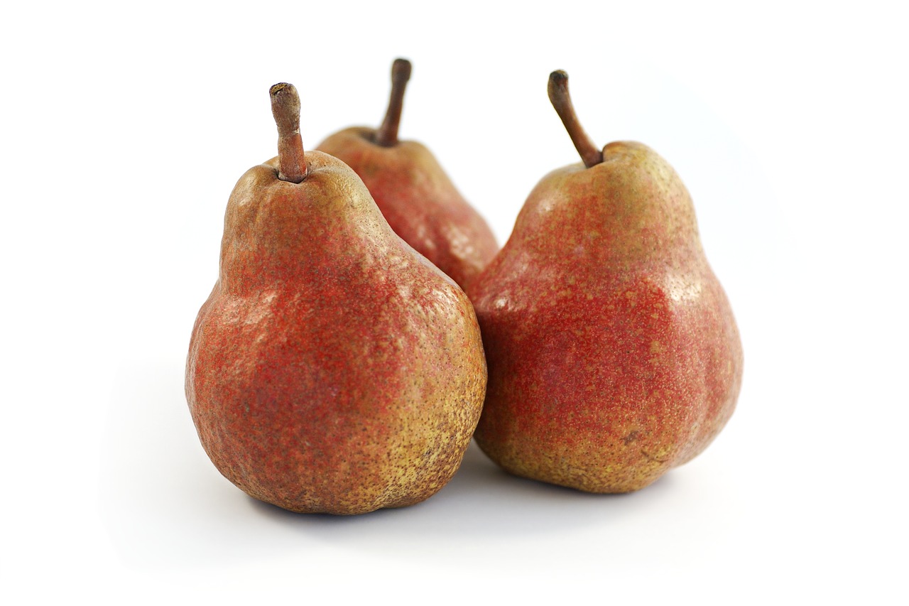 pears bio red bartlett free photo